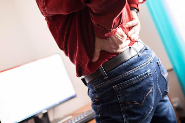 болки во грбот поради остеохондроза